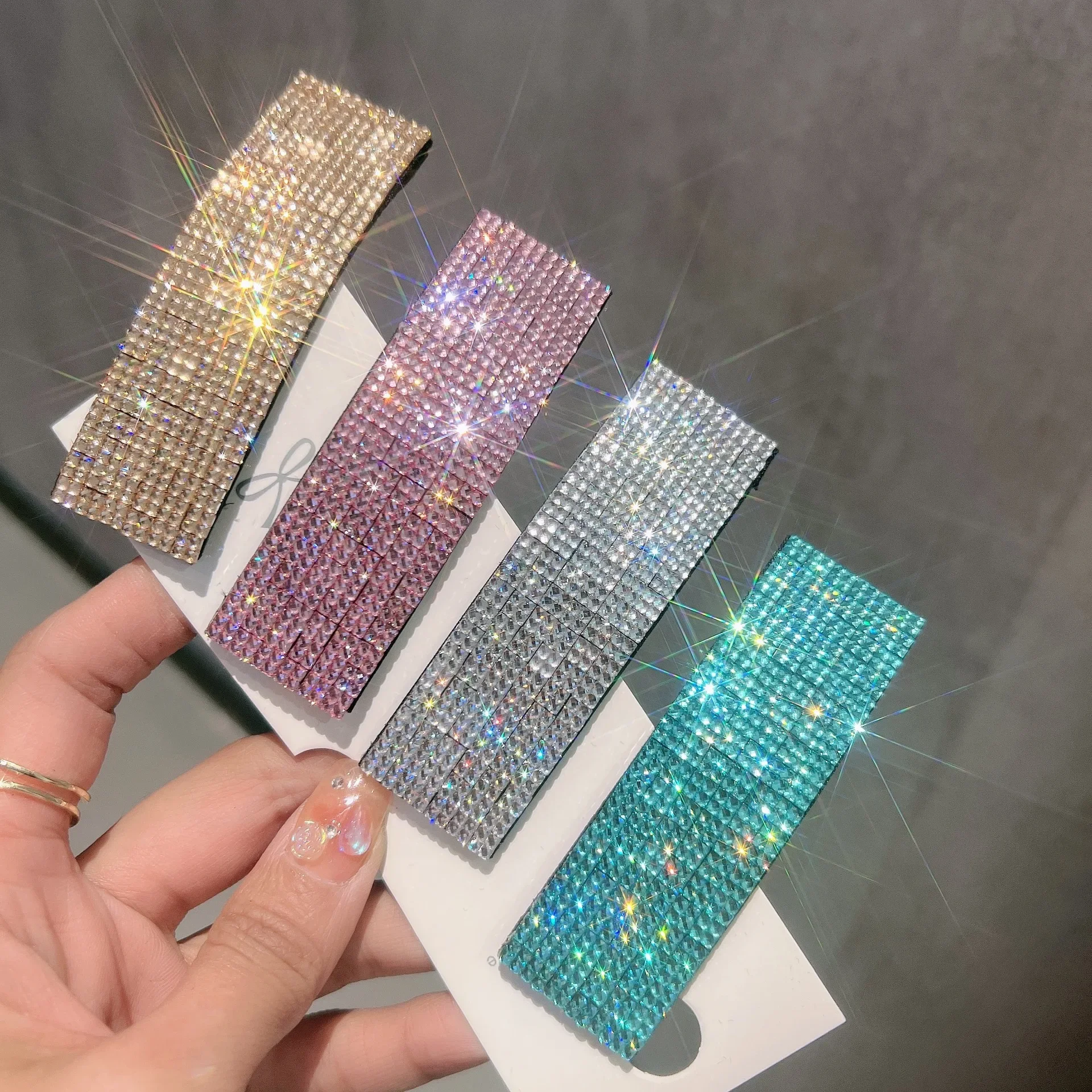 Damen Glitzer Glänzende Strass-Haarspangen Koreanische Mode Kreative Rechteckige Haarklammern Mädchen Haarstyling-Accessoires – Detail 2