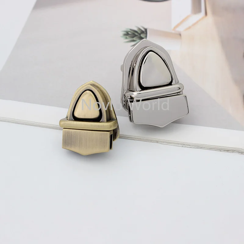 10-30 pieces 5 colors 36X26mm triangle metal leather bag lock push locks for handbags women bag sewing on sell