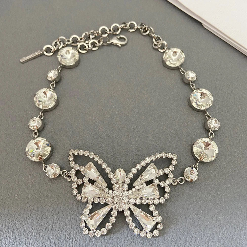 

Fashion Designer Brand Exaggerated Crystal Large Butterfly Vintage Silver Choker Necklace Women Vintage Classic Kpop Jewelry