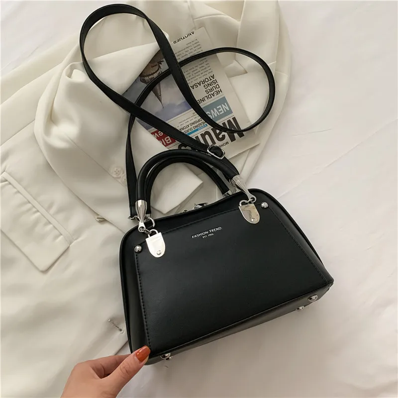 Solid Colour PU Leather Crossbody Bags For Women Elegant Shell Shape Female Shoulder Bag Large Capacity
