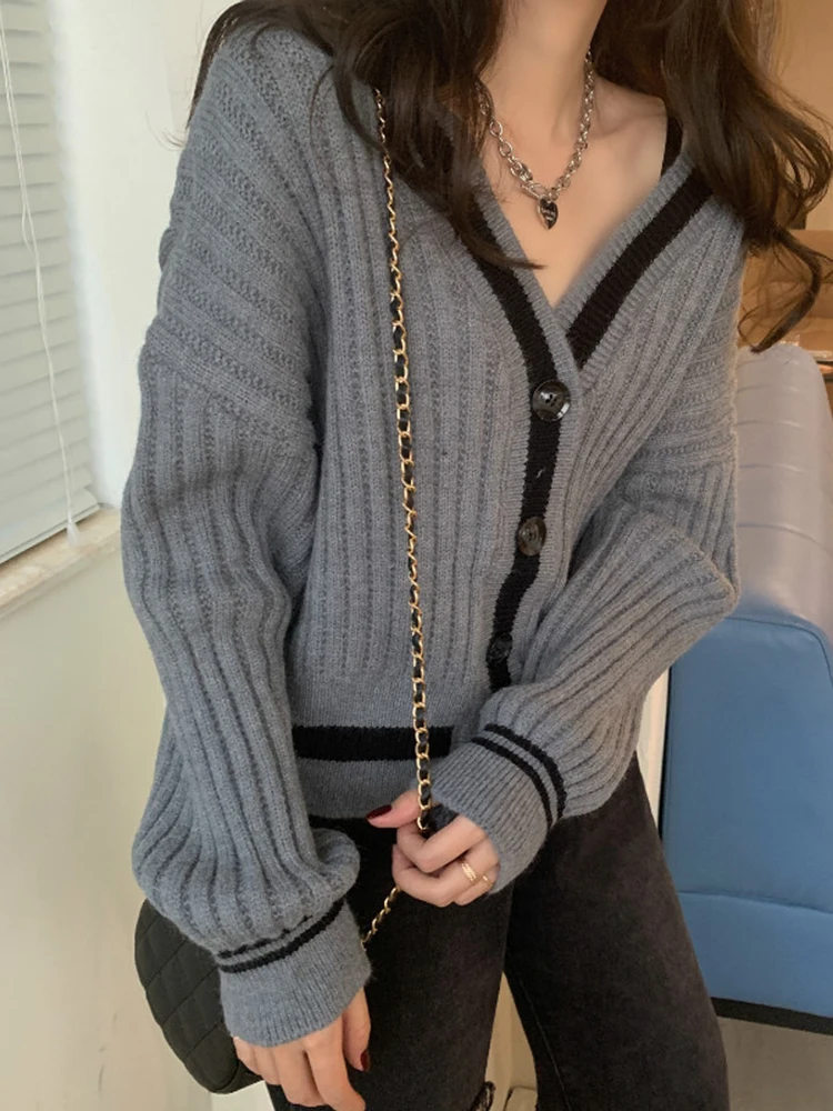 Autumn Elegant Knitted Sweater V-Neck Single-breasted Cardigans Women Tops Streetwear