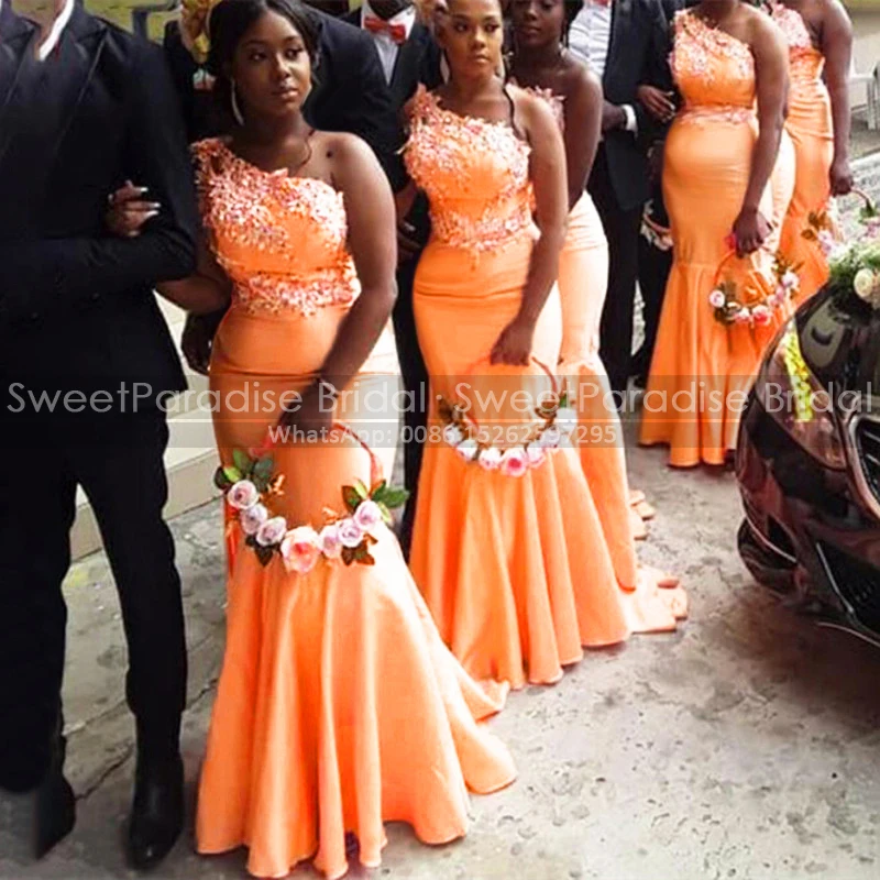 

2024 Appliques Beaded Bridesmaid Dresses One Shoulder Long Pleat Mermaid Sleeveless Trumpet Wedding Party Dress Maid Of Honor