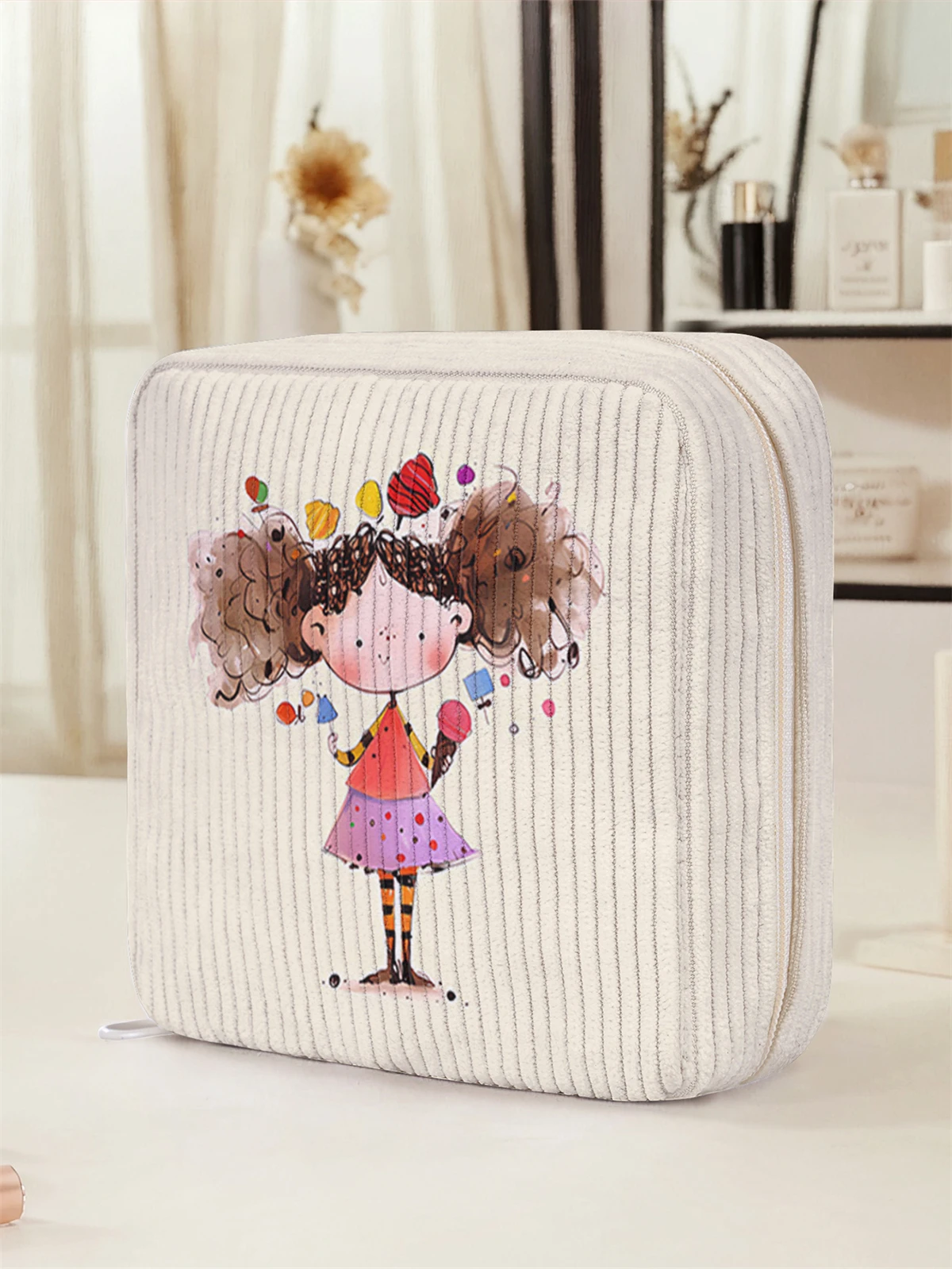 Girl pattern printed sanitary napkin storage bag, women's lightweight tissue bag, sanitary tissue bag