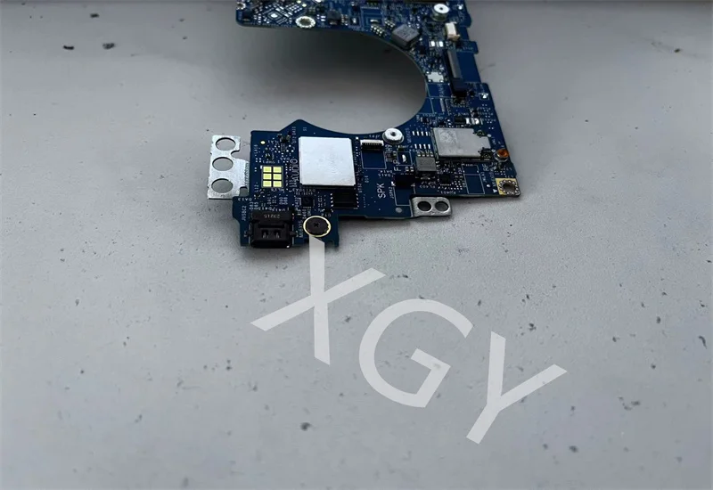 Slide image fb003cb9067d4760b8e3270781488e19