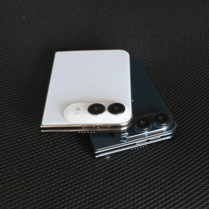 Realistic Display Phone for Showcase and Exhibition Use