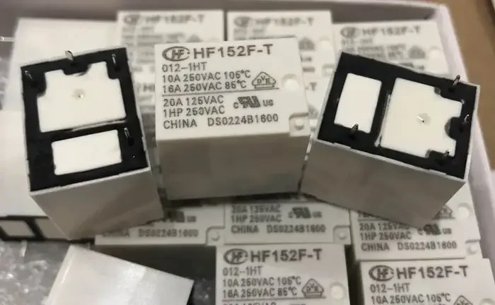 New HF152F-T 024-1HTQ ; HF152F-T 012-1HT ; 024-1HT(104)(555) 012-1HSTQ (22FA-12V/24V) Relay 4pins