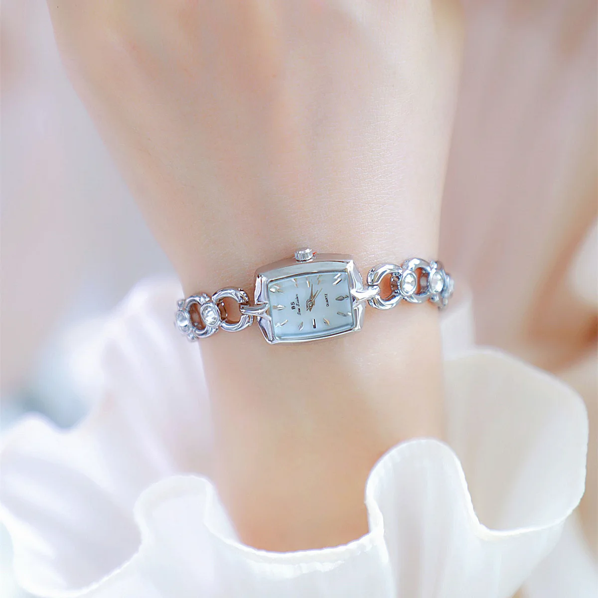 Luxury Brand Women Watch Silver Simple Square Dial Quartz Watch Diamond Strap Jewelry Waterproof Watch Relogio Feminino FA1706