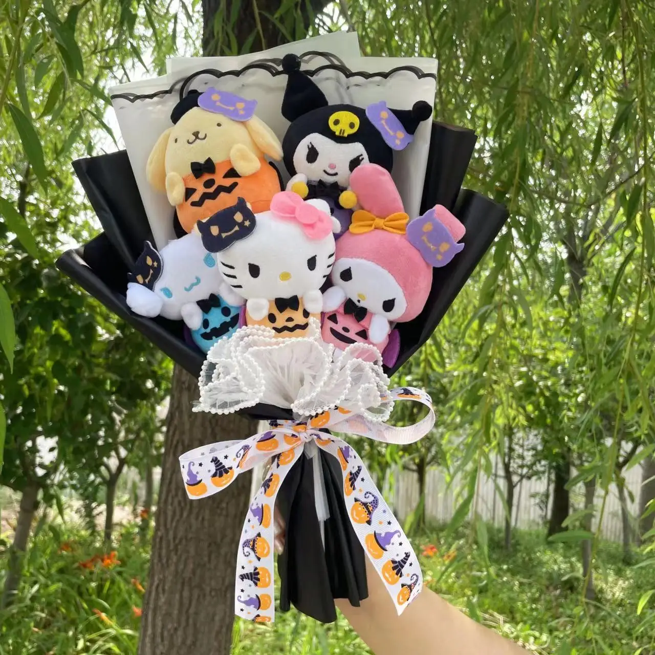 thumbnail image 1 of Dibujos animados Anime Hallowmas My Melody Kouromi Animales de peluche Juguete de peluche con rosas Ramos creativos Regalos de Navidad Hallowmas, 1 of 5