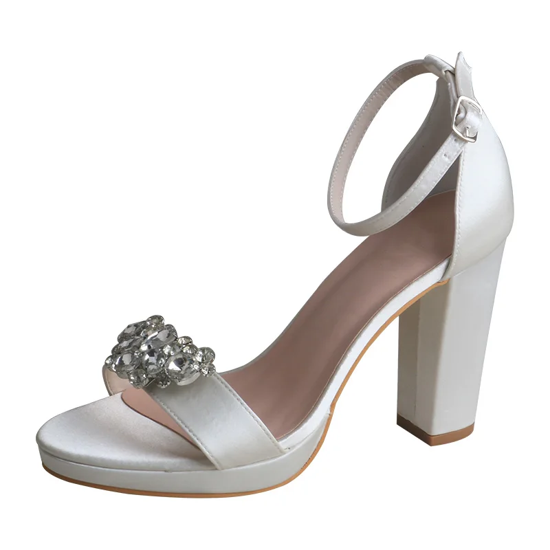 

Venus lure Custom Platform Wedding Woman Sandal High Heel 4 Inches with Crystal Brooch