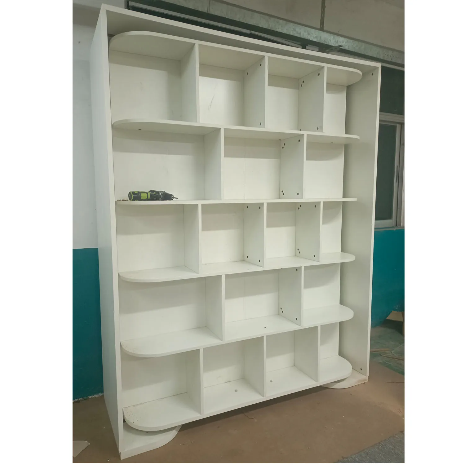 Slide image 8f5e97e8954642419672197253647427