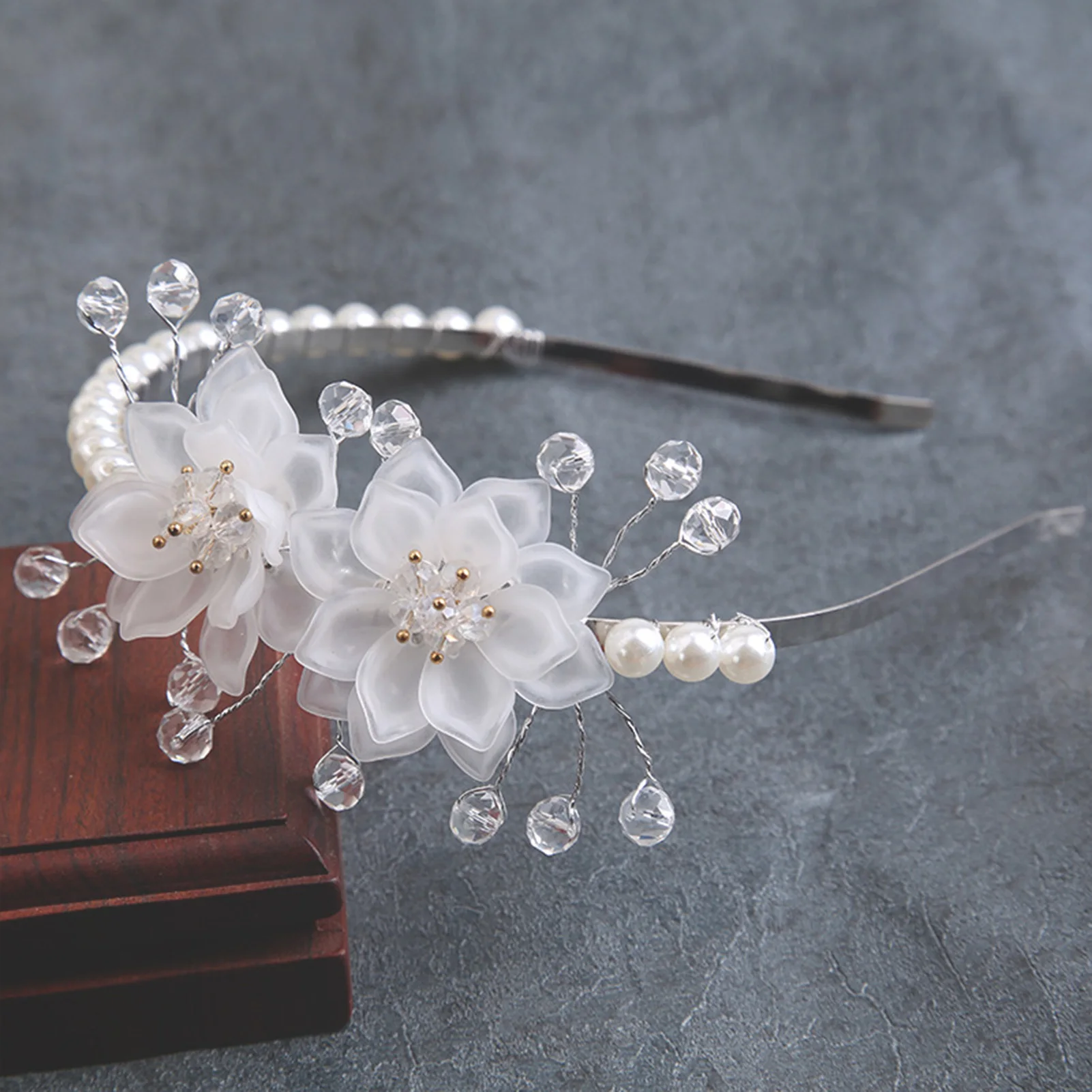 Super Fairy Headbands Pearls Flower Hairbands Korean Fashion Rhinestone  Leaf Headdress Ribbon Bride Wedding Hair Jewelry