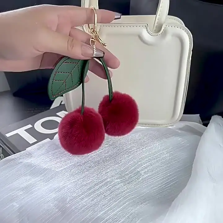Portachiavi Pompon In Finta Pelliccia Di Coniglio Rosa | Morbido E Colorato, Charm Per Borse, Zaini E Chiavi, Regalo Carino