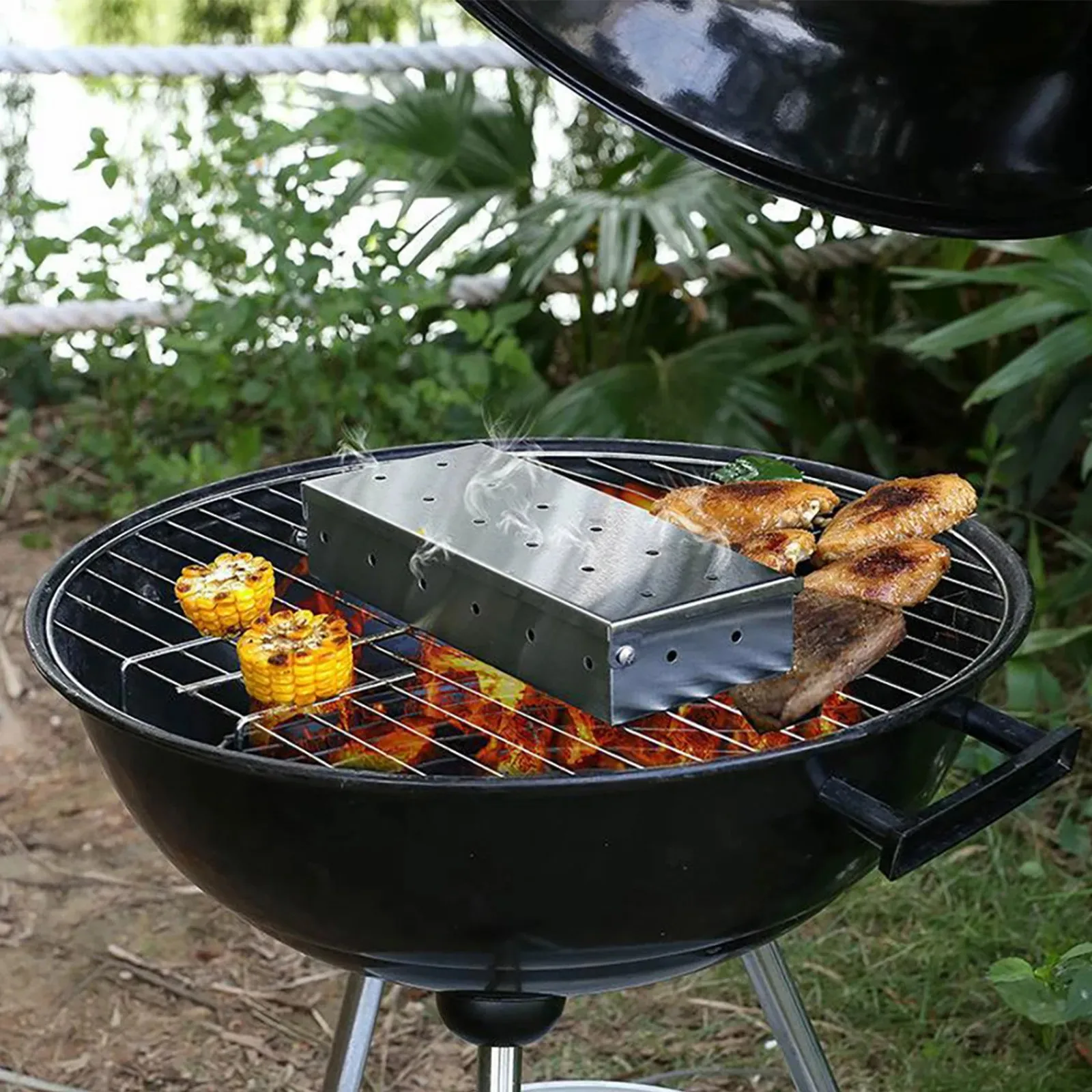 E2 BBQ Accessories Outdoor Stainless Steel Smoker BOX Smoke Fruit Box Kitchen Gadget Grill Accessories Bbq Smoker Pellet