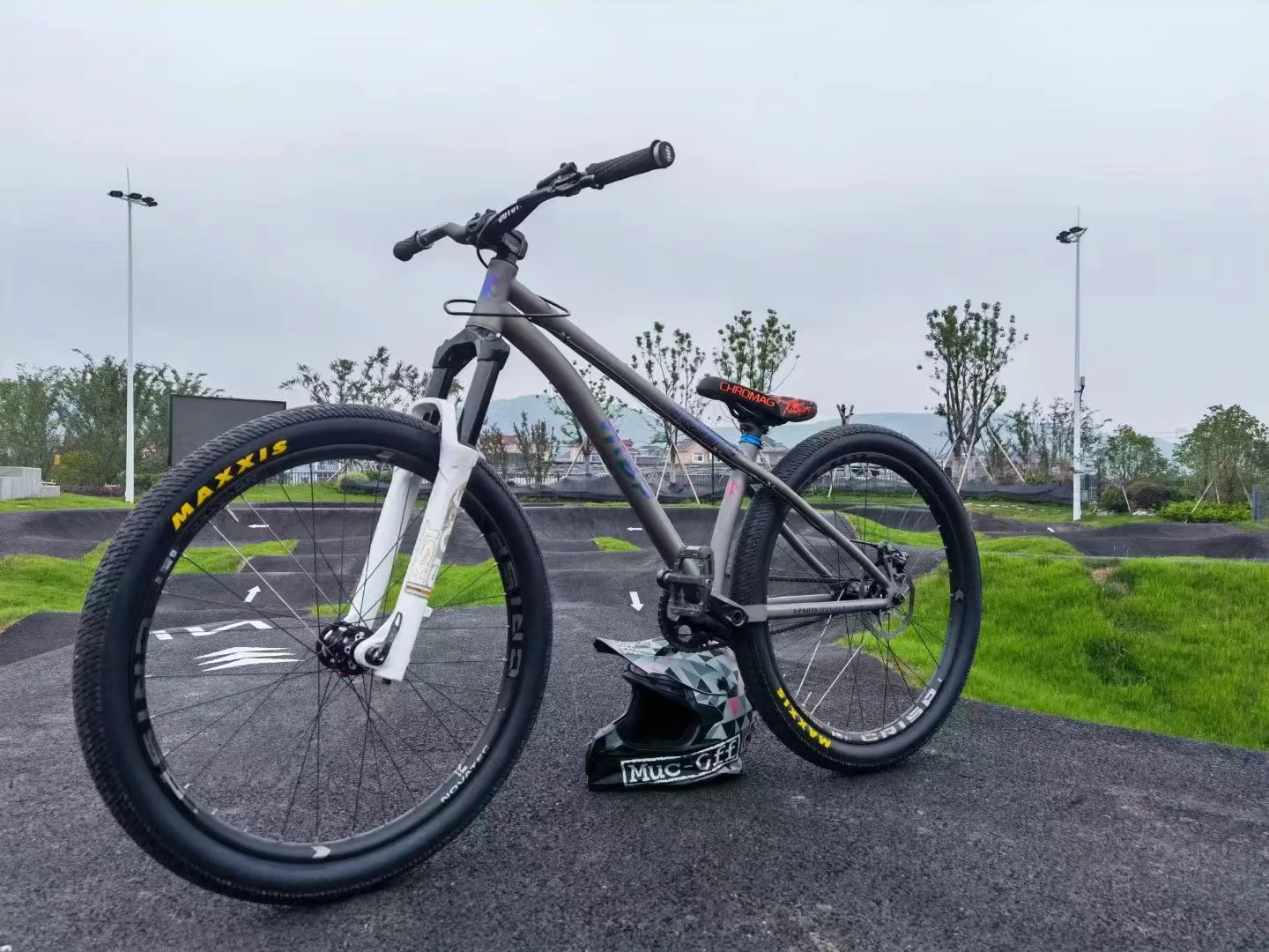 チタンの汚れジャンプフレーム - AliExpress