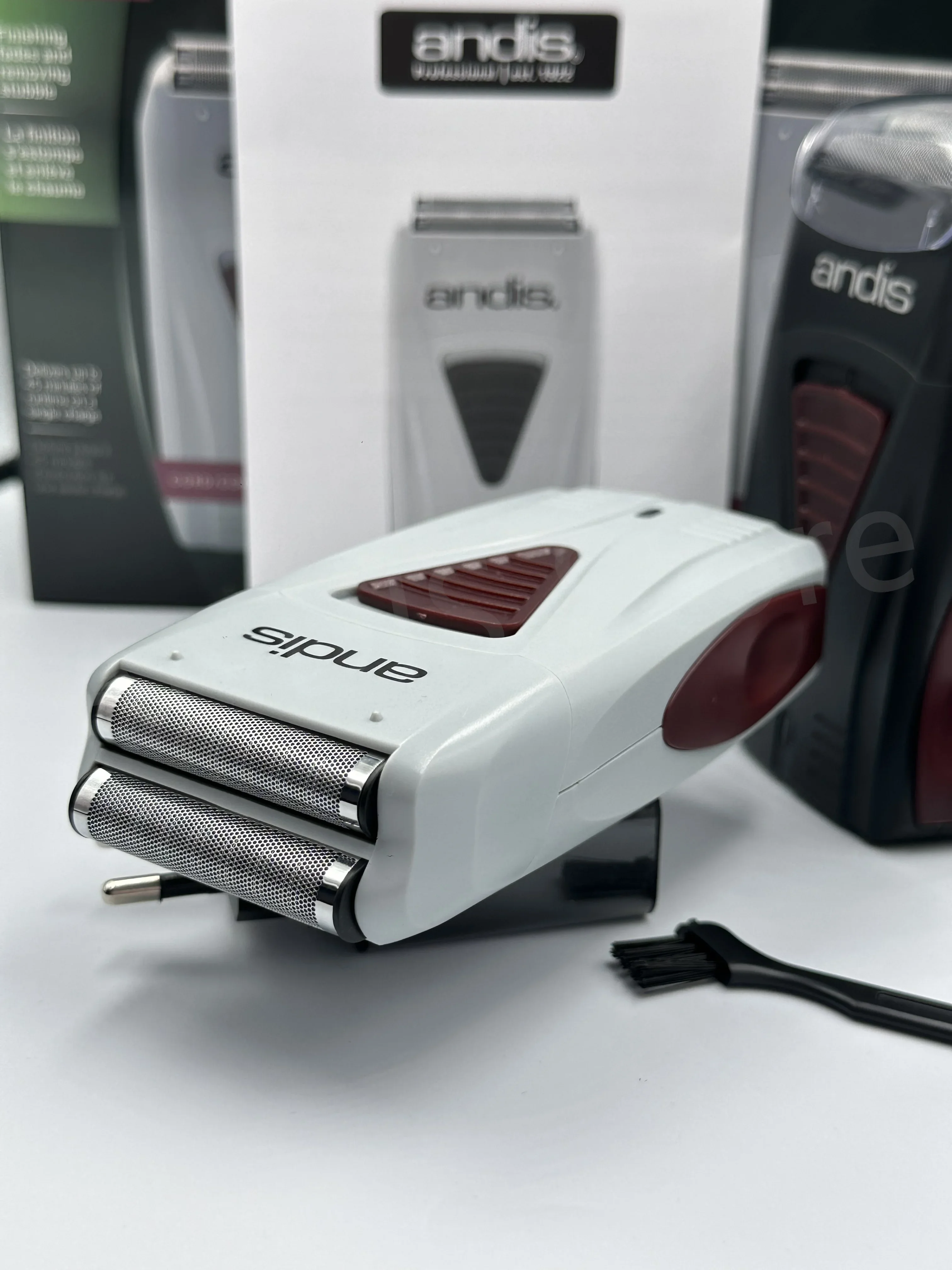 Original Andis 17170 Foil Lithium Titanium Electric Shaver Cordless with Charger for Men