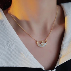Trendy Minimalist Geometric White Fritillaria Pendant Necklace - 45cm (Gold)