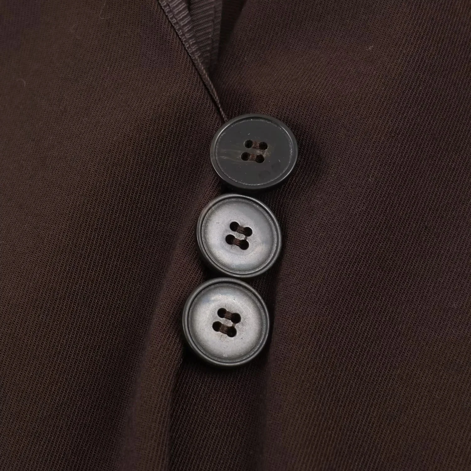 BSAY Damenmode Tanktop 2026 Frühling Sommer Neu Ärmellos V-Ausschnitt Spitzenbesatz Unregelmäßiger Saum Satin-Weste Schicke Damen-Oberteile Mujer – Detail 11