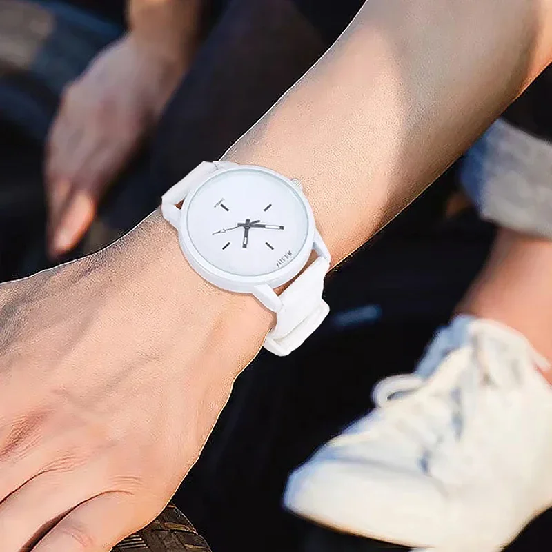 NEW Soft Silicone Strap Jelly Simple Fashion Quartz Watch for Women Men Ladies Lovers Watch Black White Couple Watch Relogio 4
