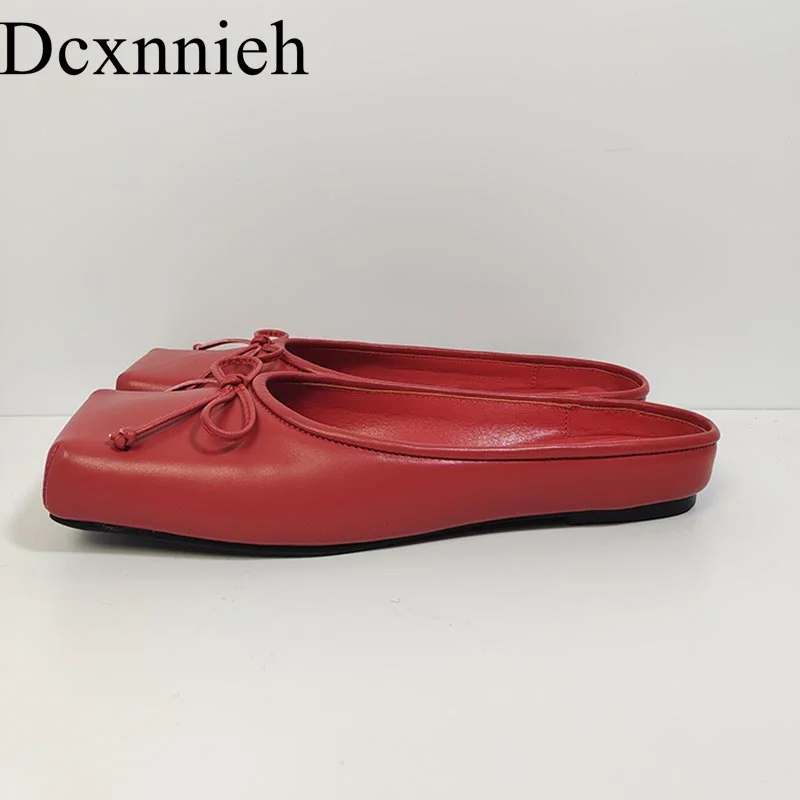 

Genuine Leather Butterfly-knot Decor Slippers Women Retro Closed Toe Square Toe Mules Spring Outdoor holiday Flat Heels Loafers