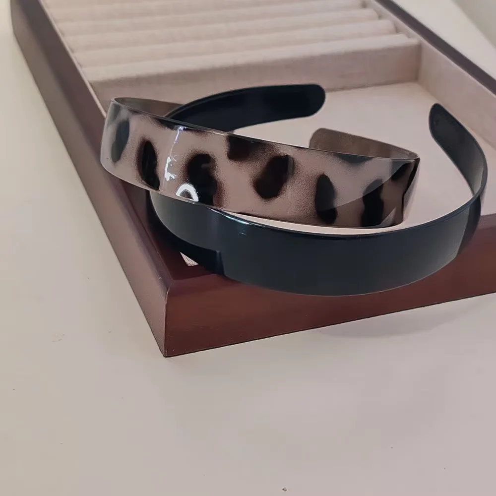 2 Stück 2,5 cm breite europäische und amerikanische Leoparden-Haarbänder, Stirnbänder für Frauen und Mädchen, Vintage-Lünette als Geschenk, koreanischer Haarschmuck