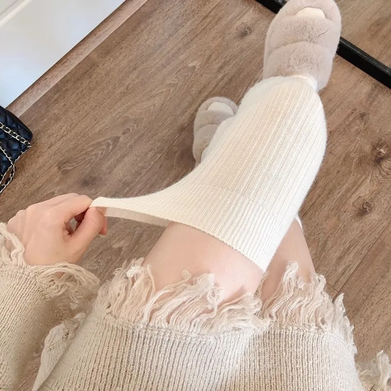 Description Picture 2 of itemWool Socks Woman Autumn/Winter Solid Color Thigh High Medias Lolita Thick Warm Stockings Black White Long Leg Socks for Female