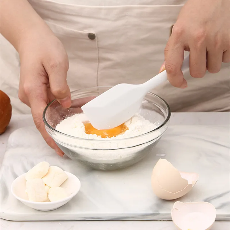 Silicone Kitchen Utensils Food Grade Non-stick Cooking Baking Spatula Silicone Oil Brush Egg Whisk Food Clip Kitchen Accessories