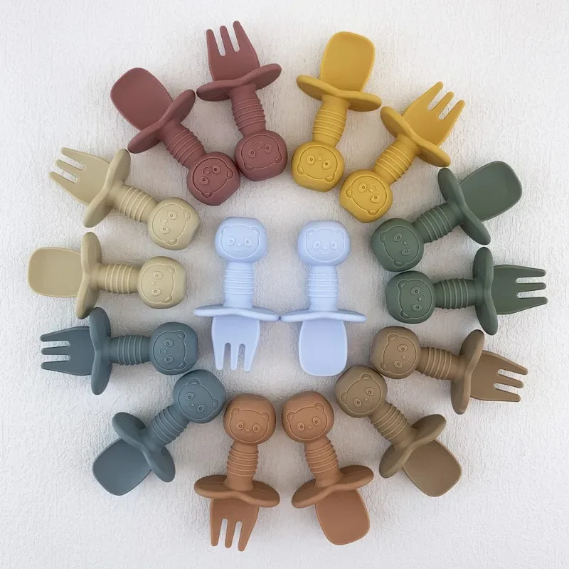 

Новая Милая обжимающая детская игрушка для обучения съеданию с короткой ручкой детская еда силиконовая Мягкая ложка детский набор