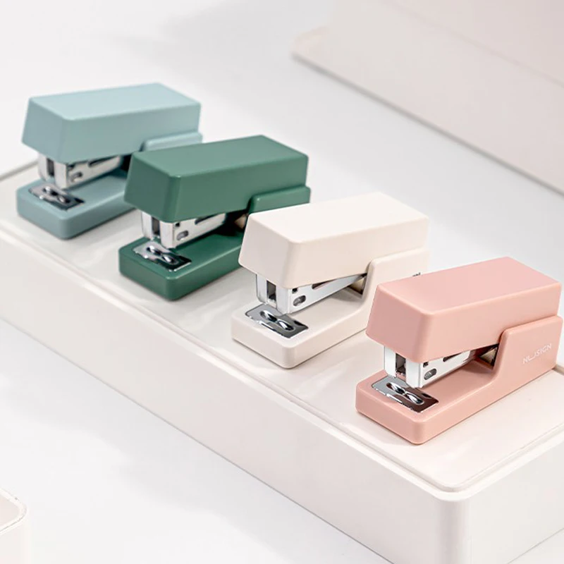 Cute 2 Pcs Mini Plastic Stapler Set With Staples Binding Tools Stationery Office School Home Kid Children Student Supplies 1pc super kawaii mini small stapler useful mini stapler staples set office binding stationery color random