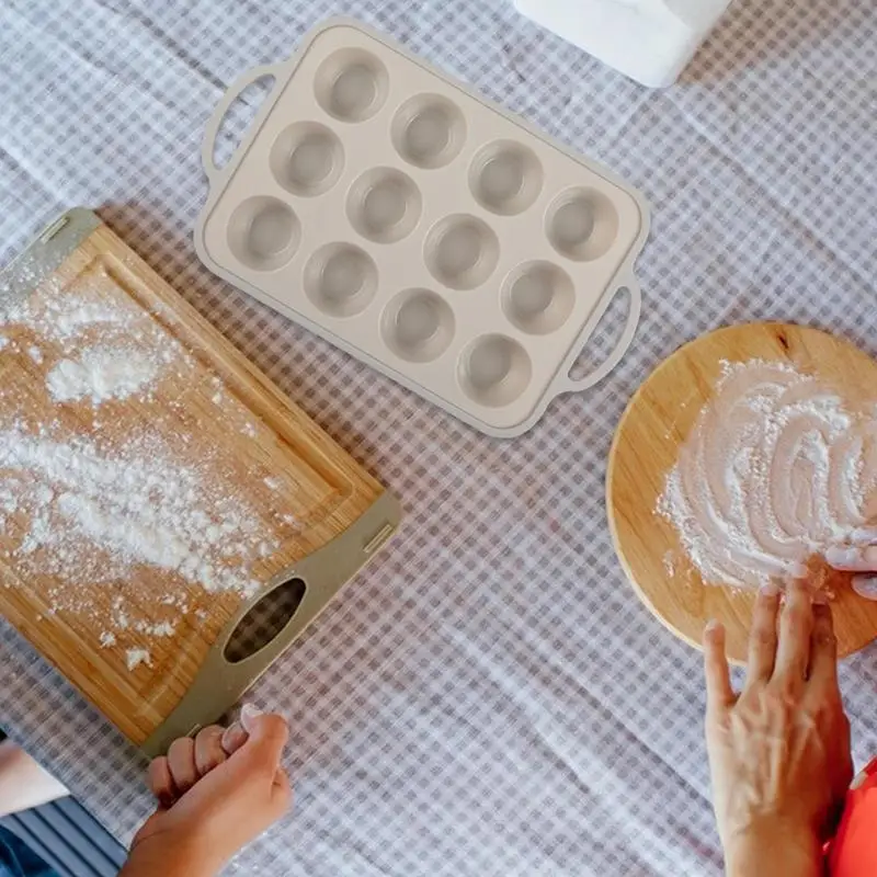 

Reusable Multi-function Baking Tray 12-Cavity Silicone Non-Stick Cookie Tool Silicone Cupcake Pan For Mini Cake Jelly Brownie