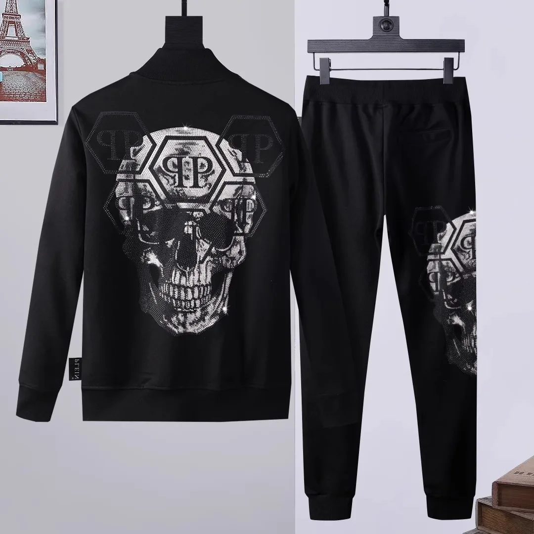 

PLEINXPLEIN Brand Men's Hoodie Set Autumn Winter PP Skulls Pattern Zipper Rhinestone Cardigan Pants High Quality Two Piece Set