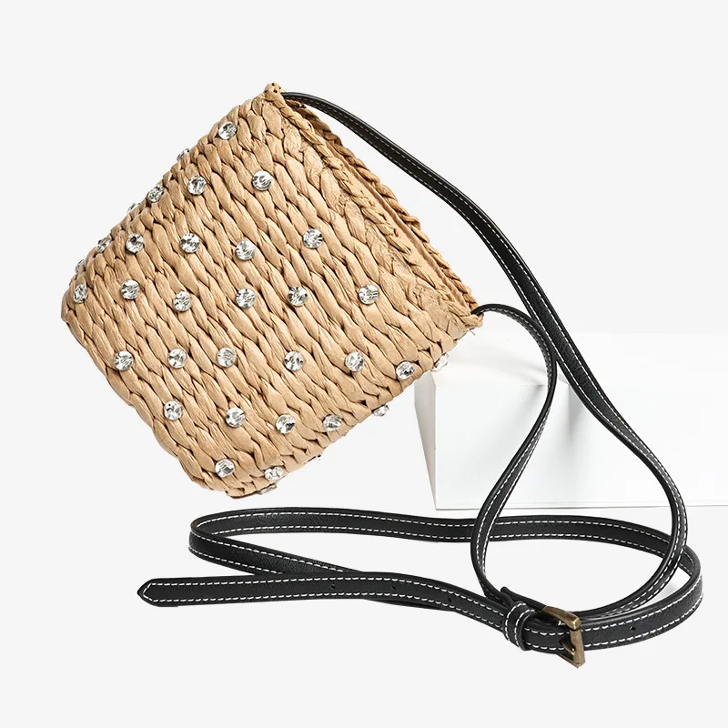 Diamond Woven Straw Bag Summer Travel Beach Bags for Women Handbags 2025 Bohemian Clip Shoulder Crossbody Bag Knitted Clutch NEW