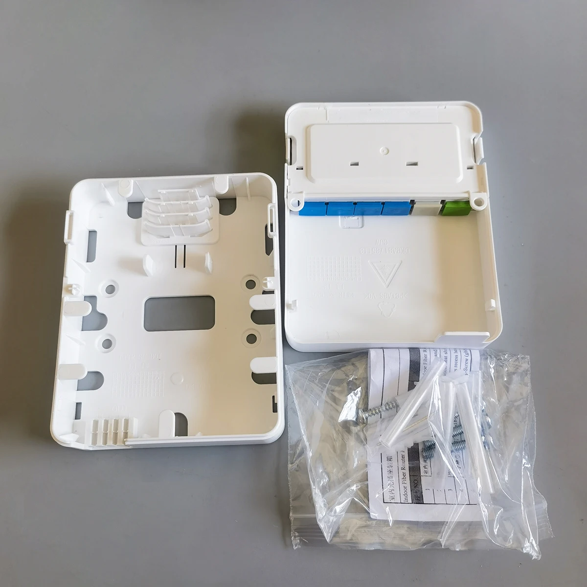 1x4 2121-5U SC/UPC FTTR Fiber Splitter Distribution Unit Fiber Optic Splitter Optic Terminal Box Panel Physics Optical Box