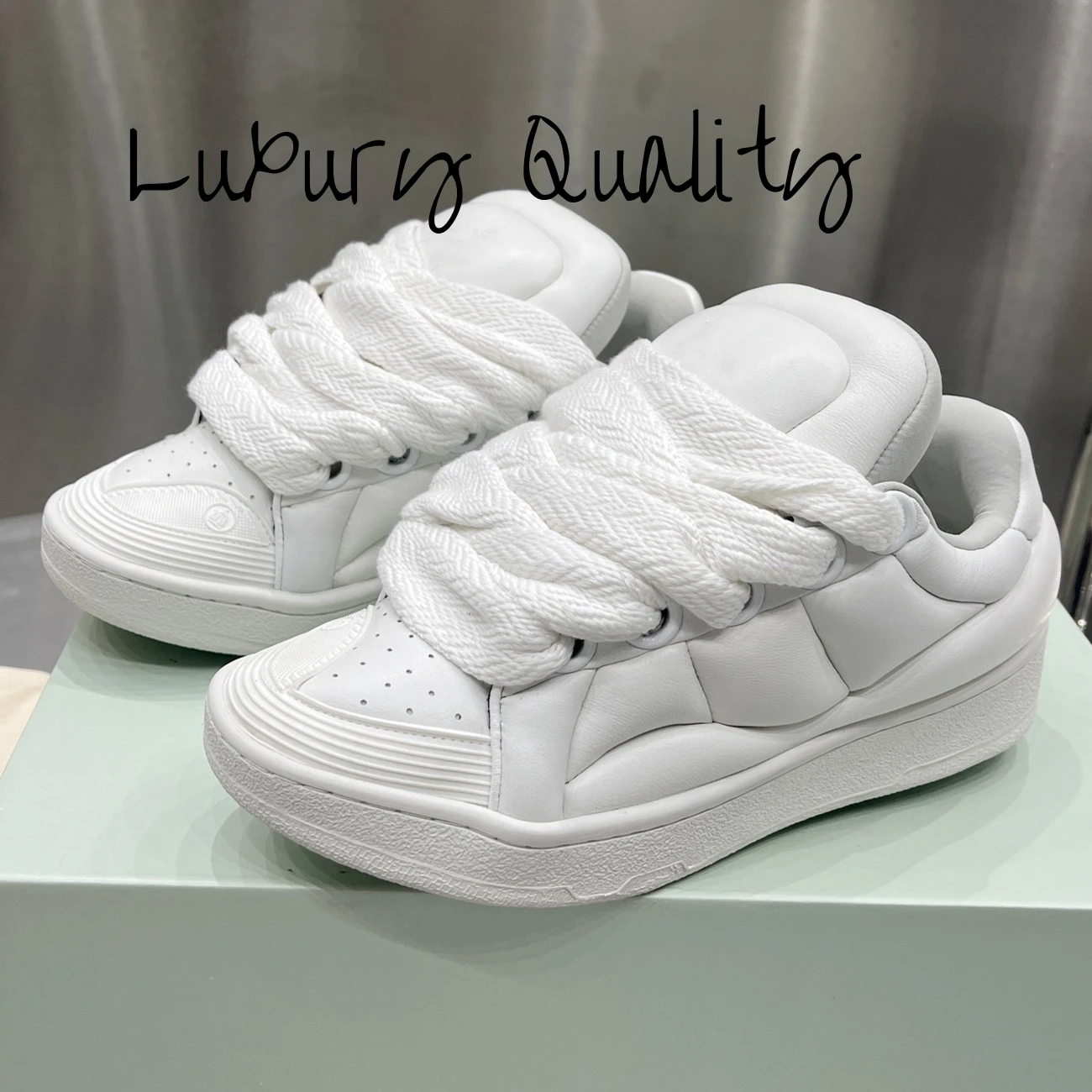 New Men's Women's Sports shoes Thick Tongue Design Solid Color Leather Upper Hip-hop Casual Shoes
