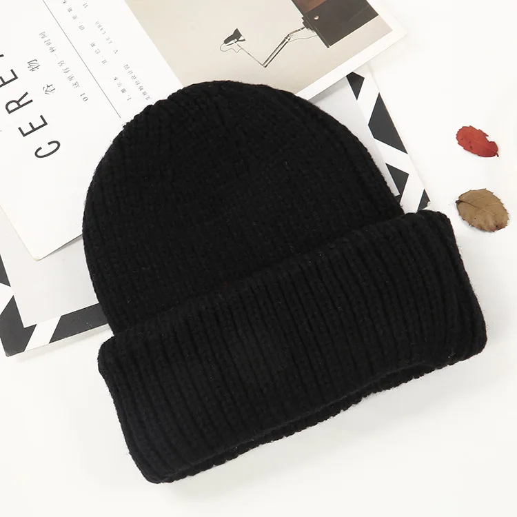 

Winter Thick Unisex Knit Cuff Beanie Hat with Oversized Cuff and Black Thick Yarn