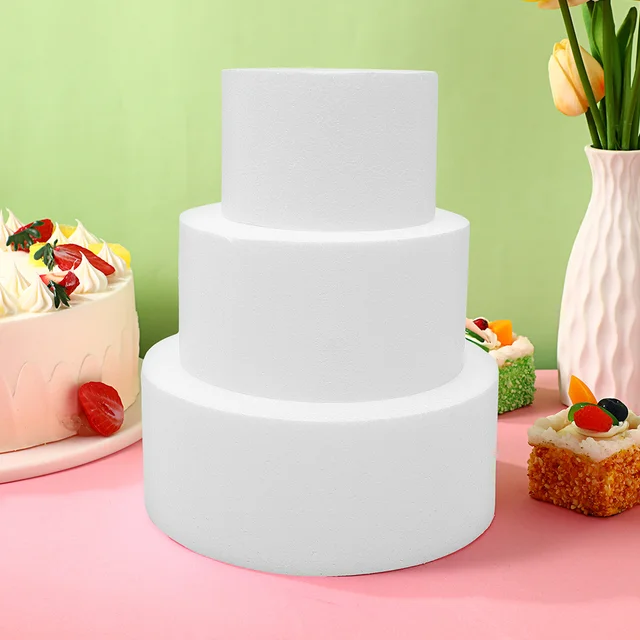 폼 케이크 더미: 베이킹 연습과 장식을 위한 완벽한 도구