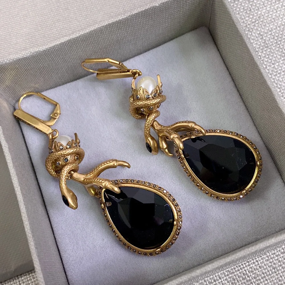 

Luxury vintage snakelike chic pendant earrings