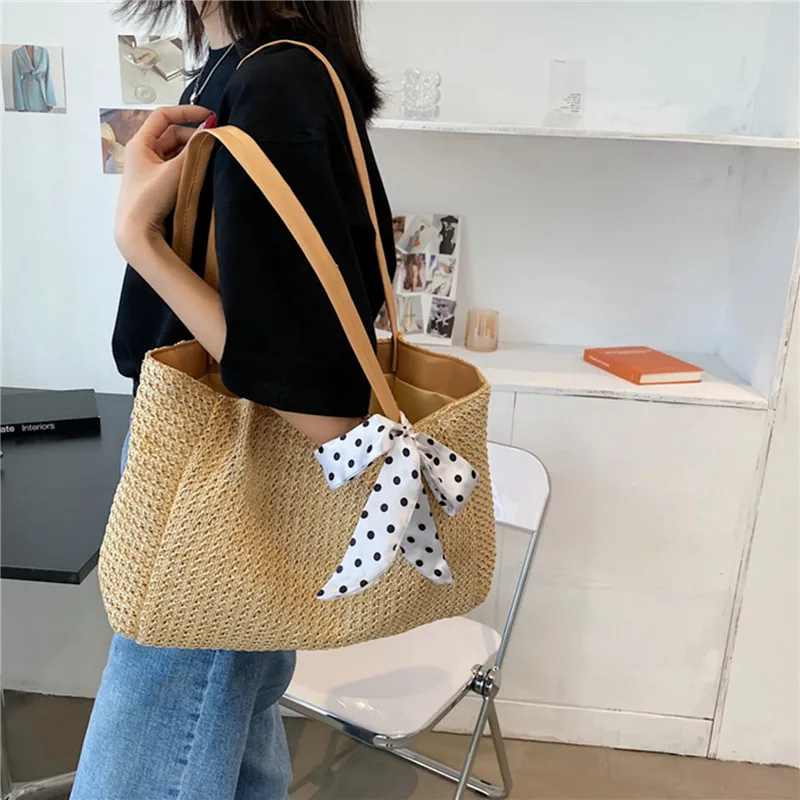 2024 torebka damska z rattanu z wikliny ze słomy tkana torby plażowe koszyk na prezent torebka bohema damskie małe świeże torby na ramię