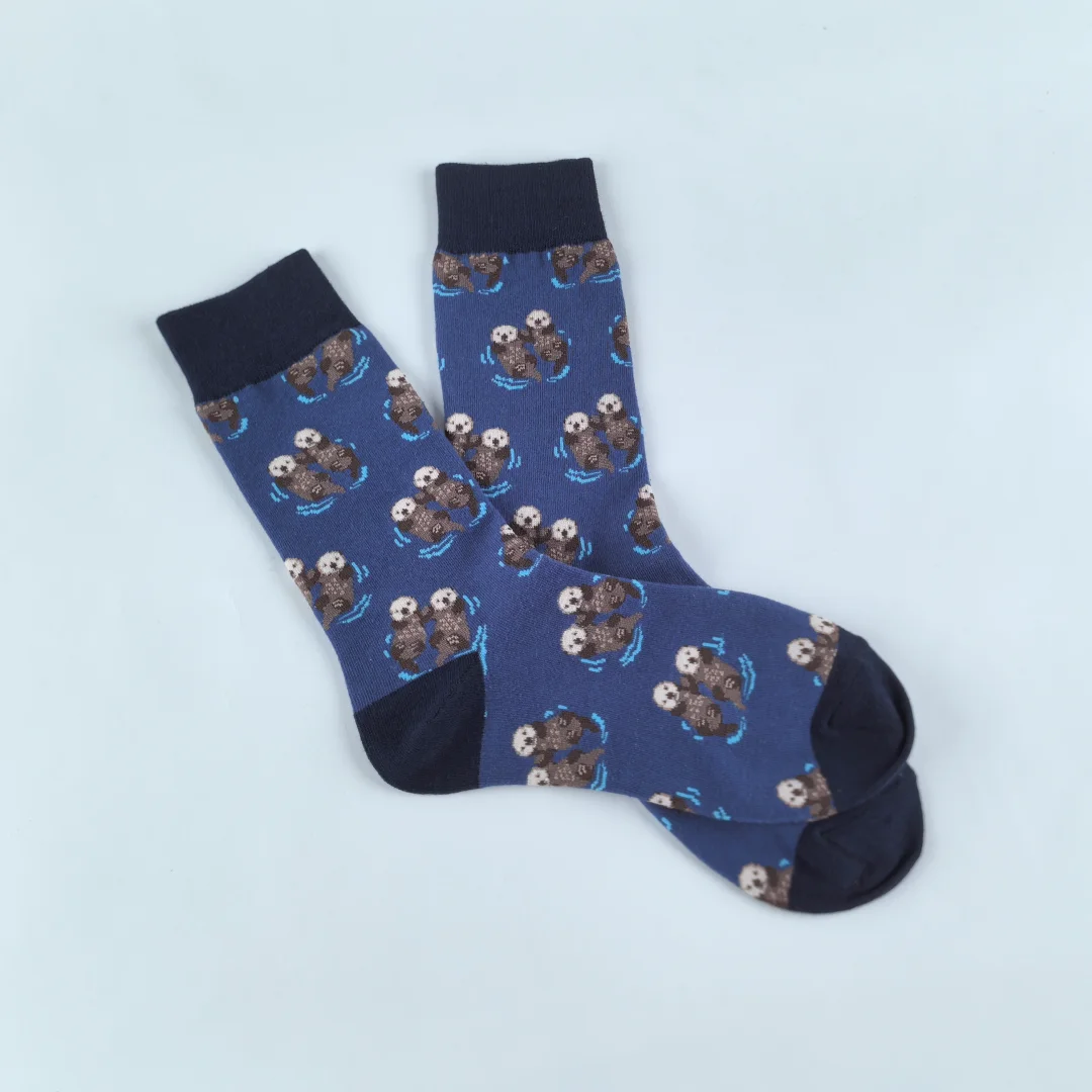 Pair of Comfy Novelty Cute Otter Swimming Mid-Calf Men's Socks