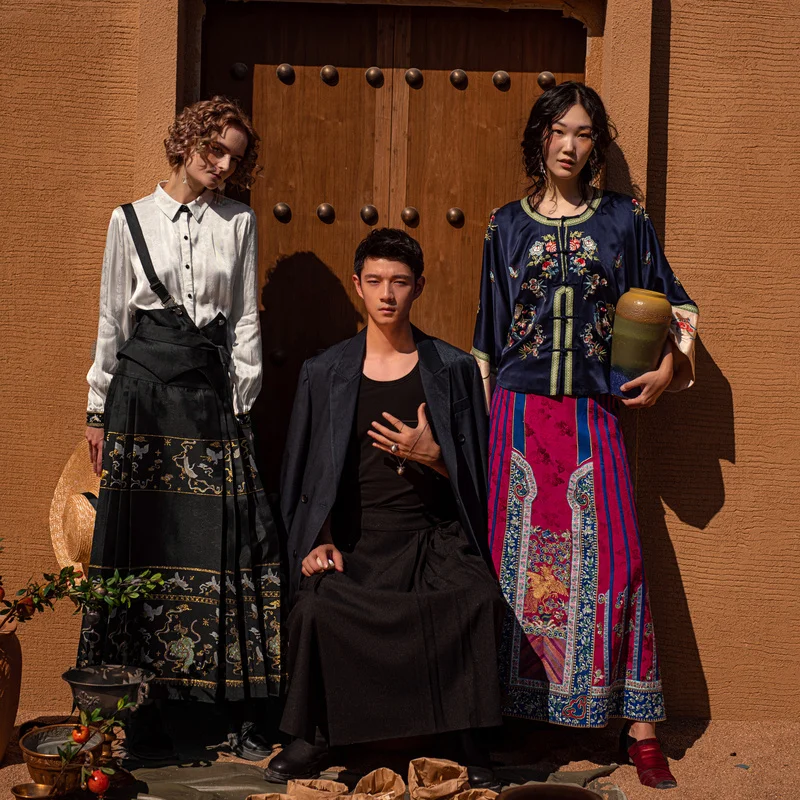 A Life On The Left Women    ī ϼ ĿƮ, Mamian Qun 2023    Ȧ 㸮