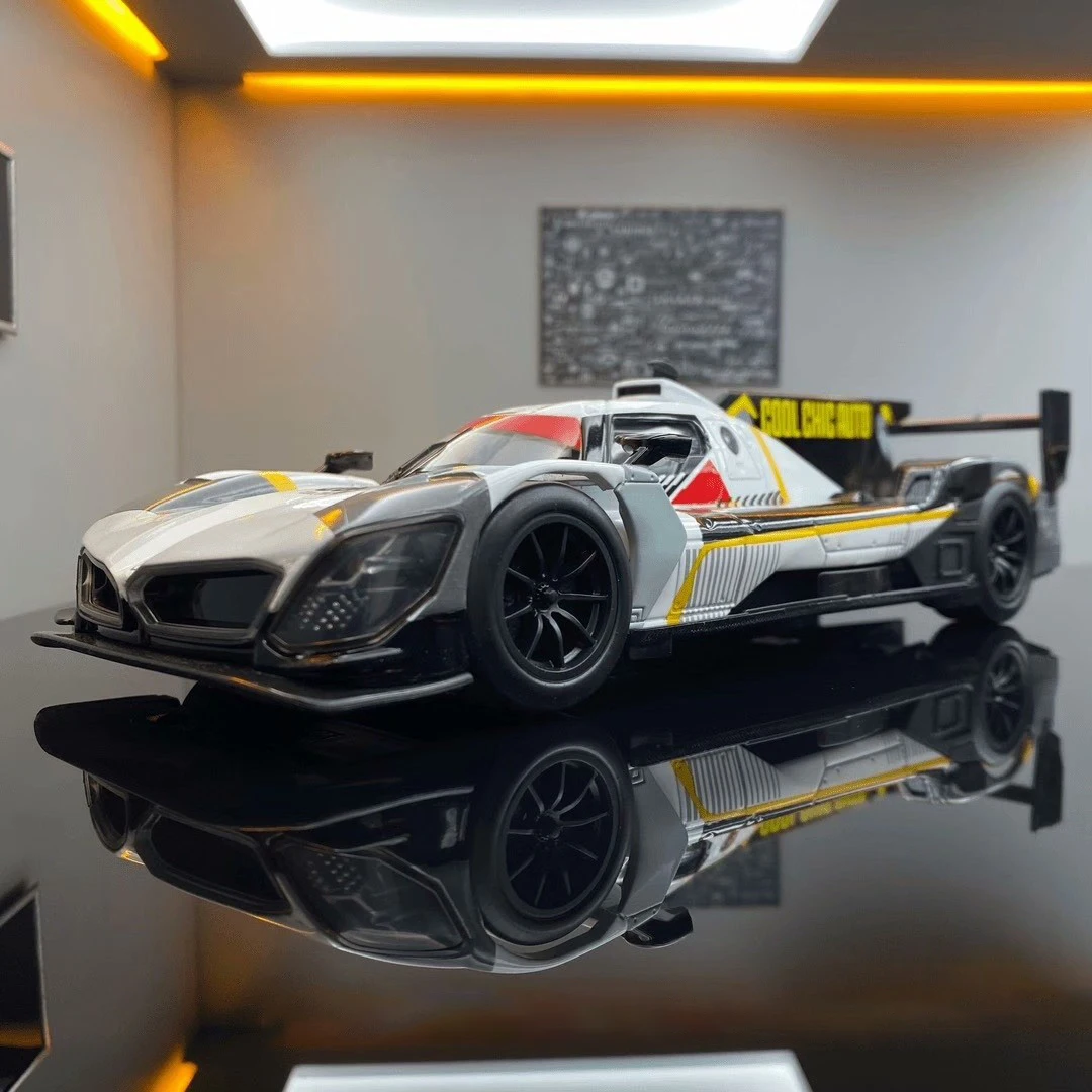 1:24 BMW M Hybrid V8 Super Racing Alloy Car Model Sound and Light Children's Toy Collectibles Birthday gift 2