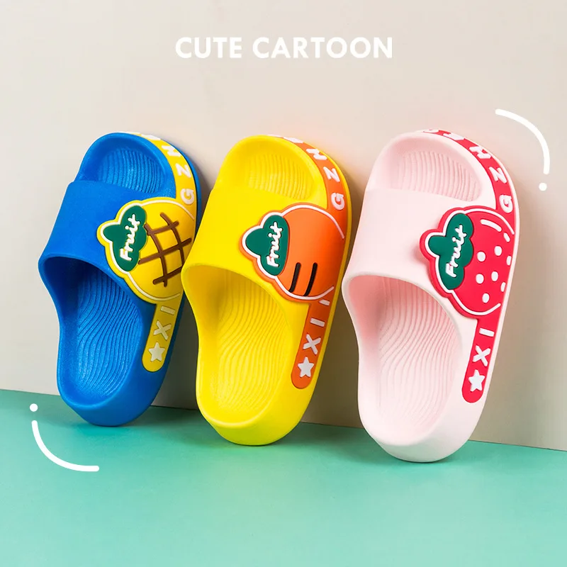

Летние детские тапочки для девочек и мальчиков, Нескользящие сандалии с клубничкой, забавные домашние тапочки для малышей, 2022