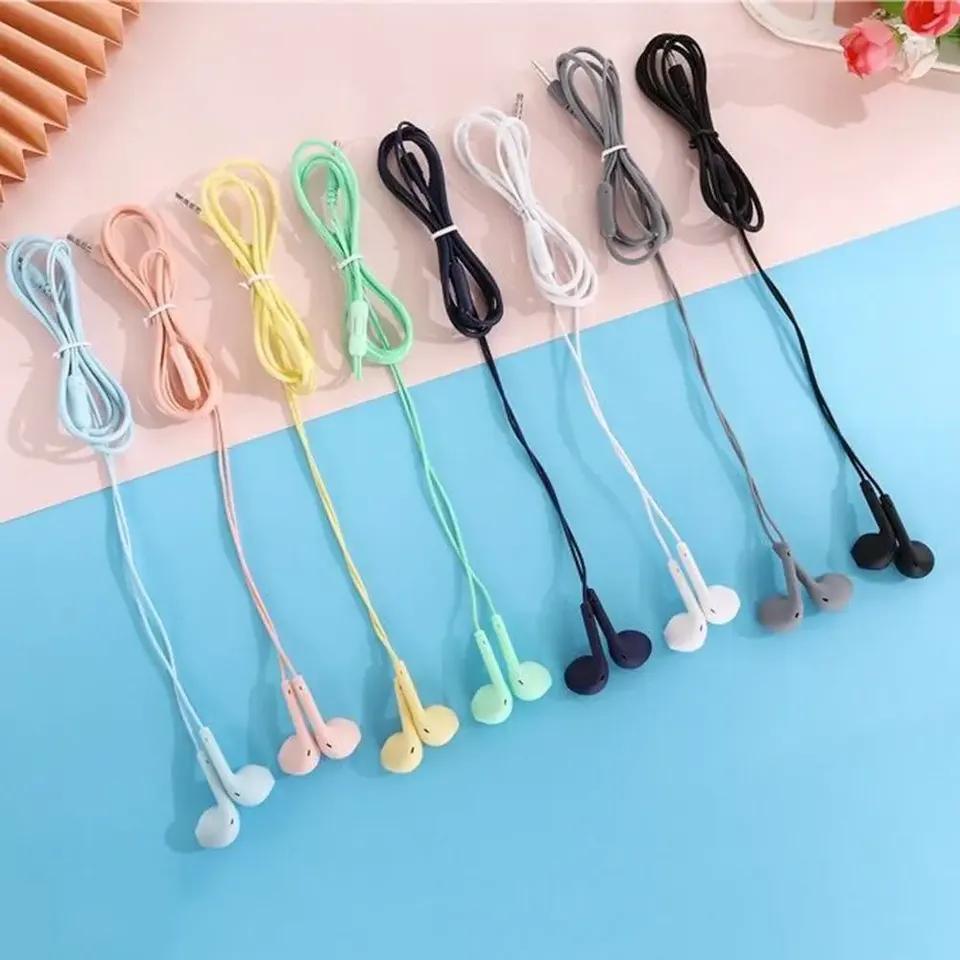 1PC 3.5mm Stereo In-Ear Earphone With Microphone Heavy Bass Wired Headset Earphones with Mic Universal for Xiaomi/Huawei/Samsung