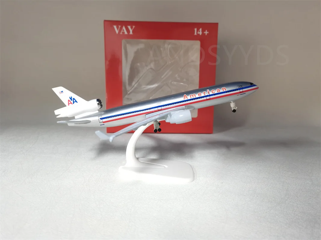 American Airlines MD-11 貨物機モデル 1⁄300スケール