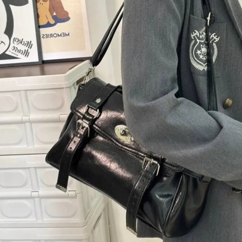 JIAERDI Retro Black Lock Shoulder Bag Women Leather Square Large Capacity Handbag Ladies Premium Commute Versatile Crossbody Bag