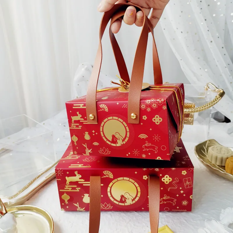 Louis Vuitton Handbag / Gift Box Cake 