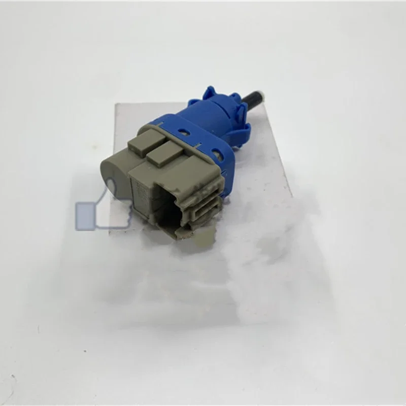 

Brake Light Switch for Land Rover Range Rover Discovery XKB500110