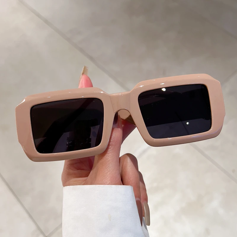 Lunettes Rectangulaire Vintage Fine : Achat Occasion | Lunettes De Soleil (femme) Beige Très Bon état