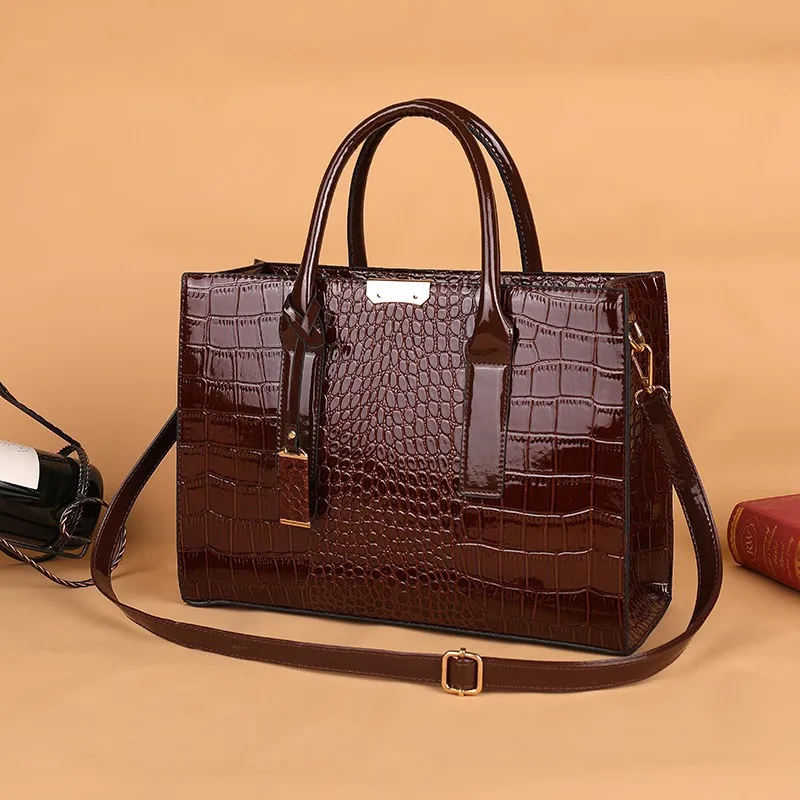 

Luxury Patent Leather Handbags for Women 2022 Alligator Patterrn Designer Female Shoulder Crossbody Bag Ladies Formal Dinner Sac