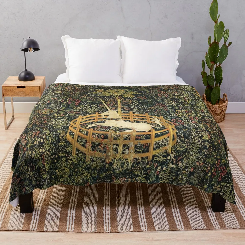 

UNICORN AND GOTHIC FANTASY FLOWERS, GREEN FLORAL MOTIFS Throw Blanket Hair blanket summer cottons travel blanket