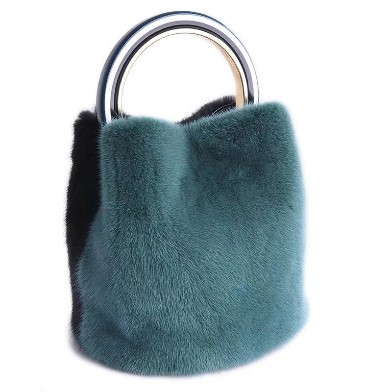 Luxury Women's Fur Bag Circular Portable Imported Mink Fur Bag Fashion Magnetic Buckle Closure Design Wrist Bag